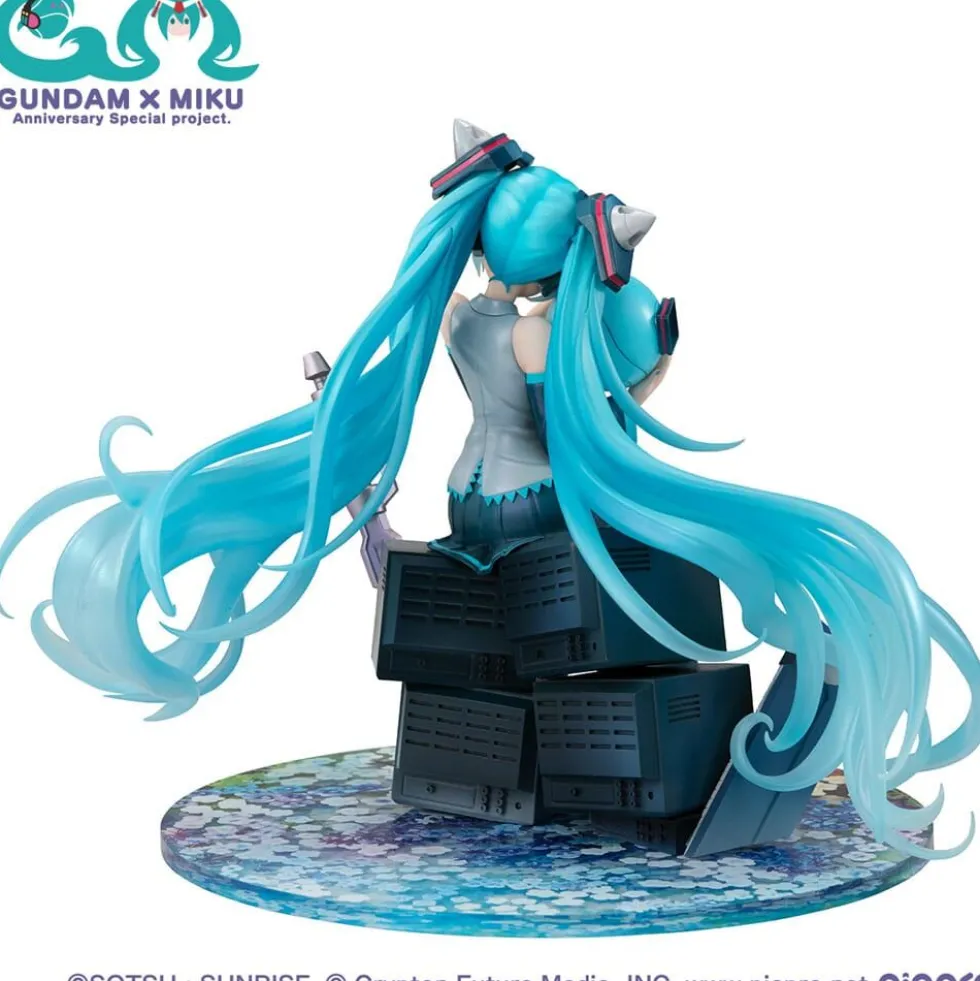 GUNDAM X HATSUNE MIKU – LUCREA MIKU X OO GUNDAM