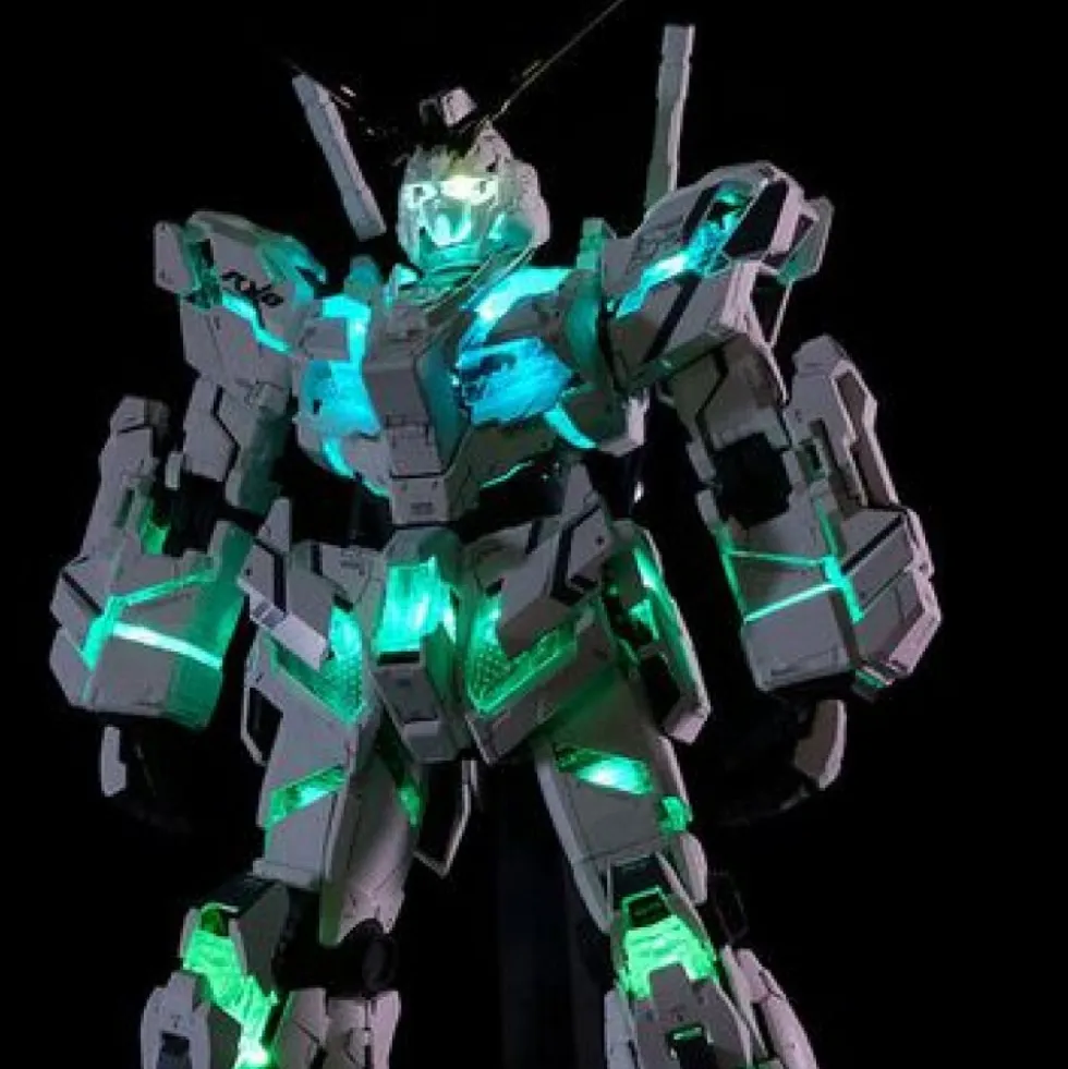 LED KOSMOS 1/60 PG UNICORN FINAL BATTLE