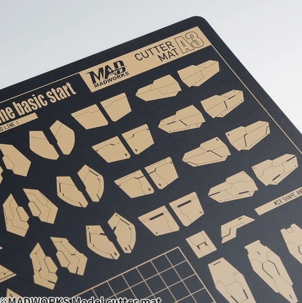 MADWORKS : CUTTING MAT MAD MH-04 ( TAPIS DE DECOUPE )