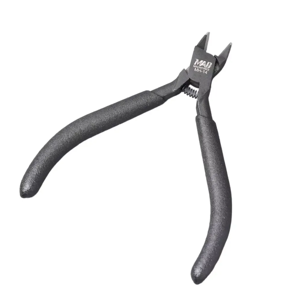 MADWORKS : ENTRY NIPPER ( PINCE POUR DEBUTANT )