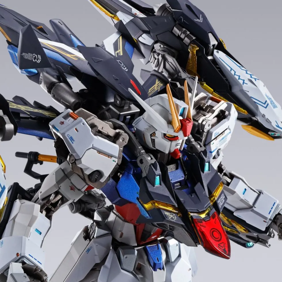 METAL BUILD LIGHTNING STRIKER