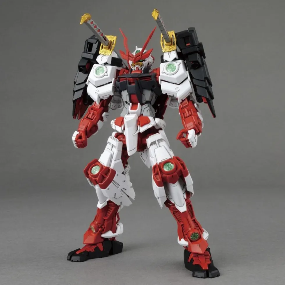 MG 1/100 SENGOKU ASTRAY GUNDAM